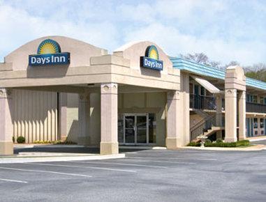 Days Inn By Wyndham Атенс Экстерьер фото